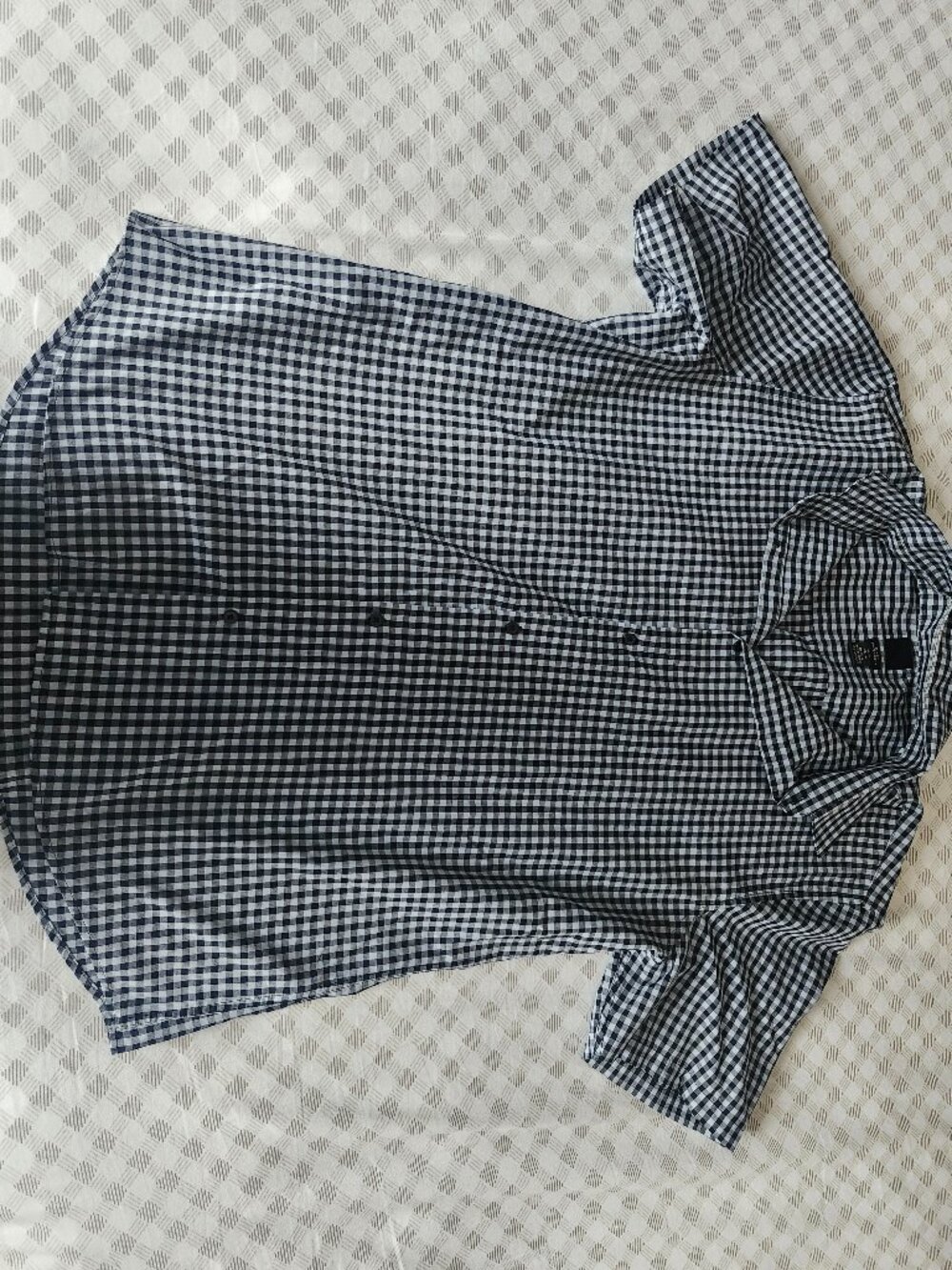 H&M Black White Gingham Short Sleeve Button-Up Shirt Men’s XL Slim Fit